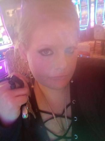 Kristine/Red, 36  female escort, Mohave County